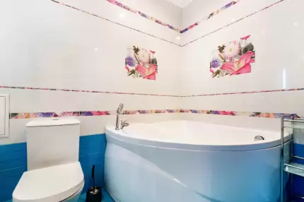 Королева 23, 60м2