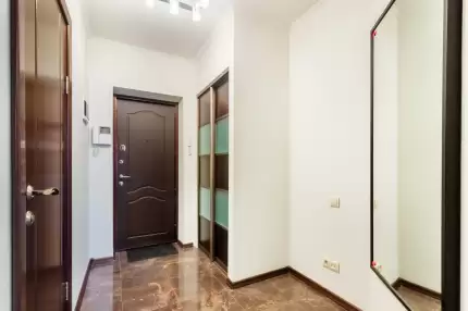 Королева 23, 60м2